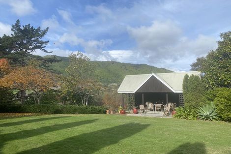 Photo of property in 44 Greenhill Road, Waikanae, 5391