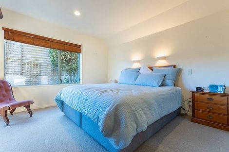 Photo of property in 8 Rewarewa Crescent, Waikanae, 5036