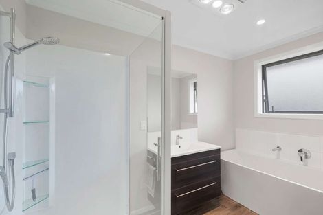 Photo of property in 35 Oldfield Lane, Marton, 4710