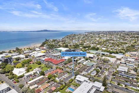 Photo of property in 2/25 Inverness Road, Browns Bay, Auckland, 0630