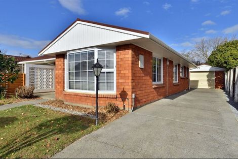 Photo of property in 1/9 Lombard Place, Avonhead, Christchurch, 8042
