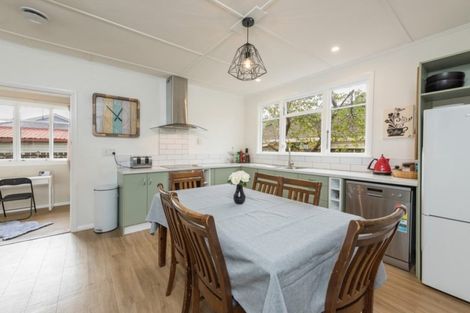 Photo of property in 8 Parkers Road, Tahunanui, Nelson, 7011