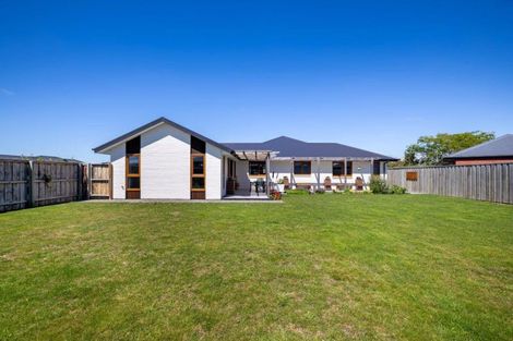 Photo of property in 2 Deans Place, Amberley, 7410