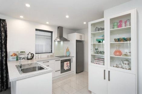 Photo of property in 72a Wilsons Road, Saint Martins, Christchurch, 8022