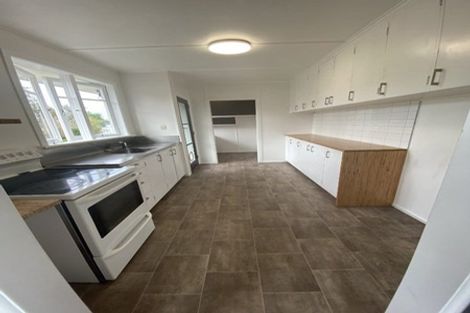 Photo of property in 16 Wavell Crescent, Lansdowne, Masterton, 5810