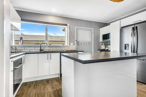 Photo of property in 2/608 Heretaunga Street East, Parkvale, Hastings, 4122