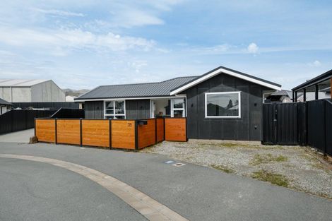 Photo of property in 35 Smitham Drive, Cromwell, 9310