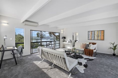 Photo of property in 1075 Dyers Pass Road, Governors Bay, Lyttelton, 8971