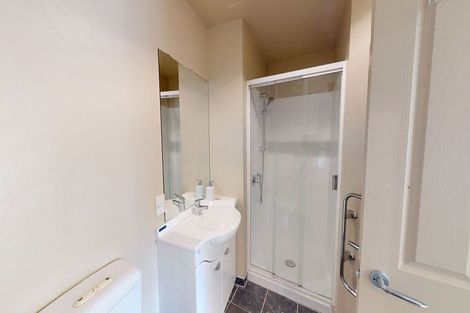 Photo of property in Atrium Towers, 6p/154 The Terrace, Wellington Central, Wellington, 6011