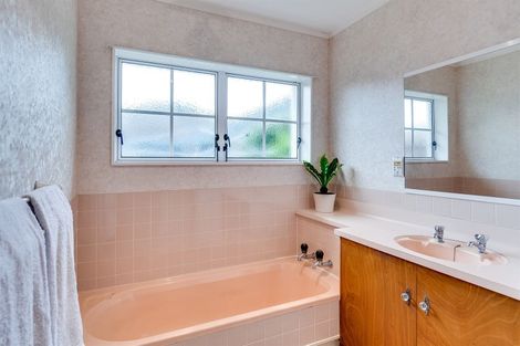 Photo of property in 46a Hetley Crescent, Taradale, Napier, 4112