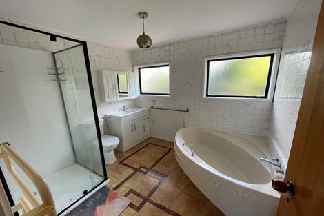 Photo of property in 11a Orewa Heights Crescent, Orewa, 0931