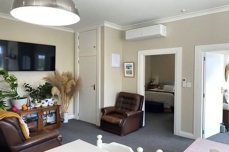 Photo of property in 2/139 Wadestown Road, Wadestown, Wellington, 6012