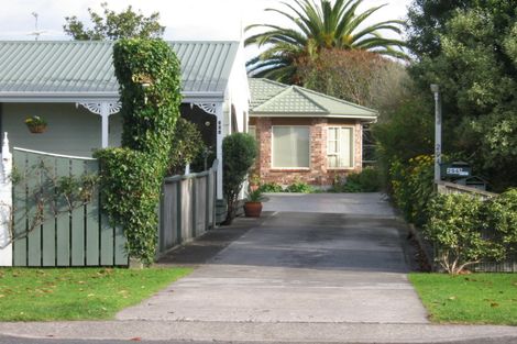 Photo of property in 294 Te Moana Road, Waikanae, 5036