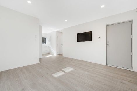 Photo of property in 41 Gosford Drive, Botany Downs, Auckland, 2010