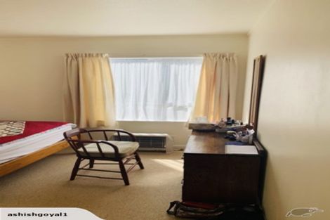 Photo of property in 2b Sunhaven Drive, Newlands, Wellington, 6037