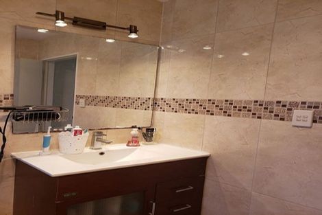 Photo of property in 38 Kenderdine Road, Papatoetoe, Auckland, 2025