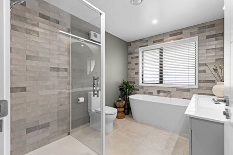 Photo of property in 54 Freedom Drive, Kelvin Grove, Palmerston North, 4414