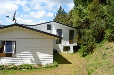 Photo of property in 2/22 Shackleton Grove, Stokes Valley, Lower Hutt, 5019