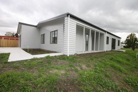 Photo of property in 14 Lynette Place, Mangere, Auckland, 2022