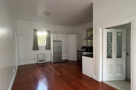 Photo of property in 5 Goring Street, Thorndon, Wellington, 6011