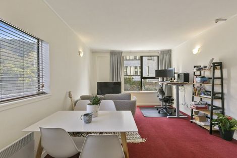 Photo of property in Hobson Court Flats, 11/70u Hobson Street, Thorndon, Wellington, 6011