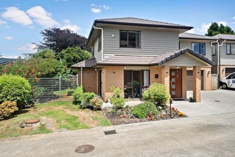 Photo of property in 10 Hayward Road, Papatoetoe, Auckland, 2025