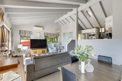 Photo of property in 11 Leeward Drive, Whitby, Porirua, 5024