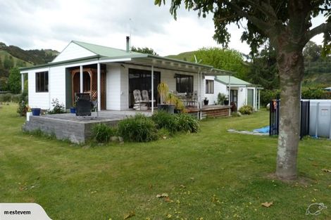 Photo of property in 289 State Highway 5, Eskdale, Napier, 4182