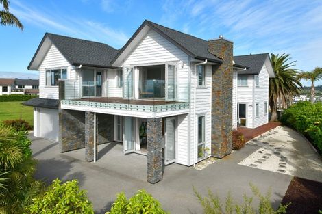 Photo of property in 2 Palm View Terrace, Gulf Harbour, Whangaparaoa, 0930