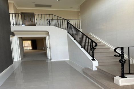 Photo of property in 5 Gibbston Crescent, Flat Bush, Auckland, 2016
