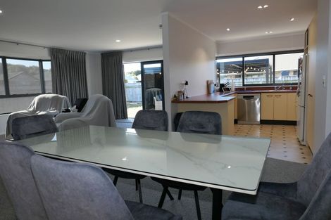 Photo of property in 20 Spackman Crescent, Paraparaumu, 5032