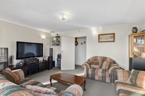 Photo of property in 8 Matthews Road, Wainuiomata, Lower Hutt, 5014