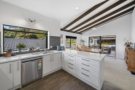 Photo of property in 37 Leeward Drive, Whitby, Porirua, 5024