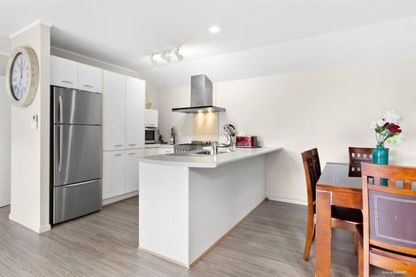 Photo of property in 3 Margan Avenue, New Lynn, Auckland, 0600