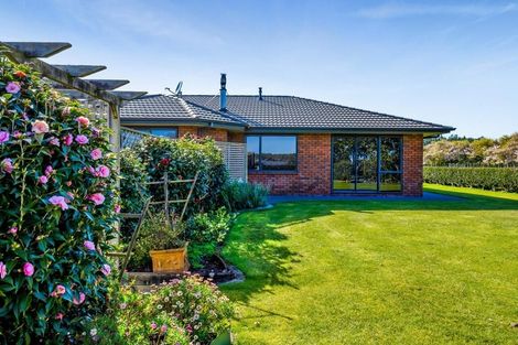 Photo of property in 274 Richmond Road, Lepperton, New Plymouth, 4373