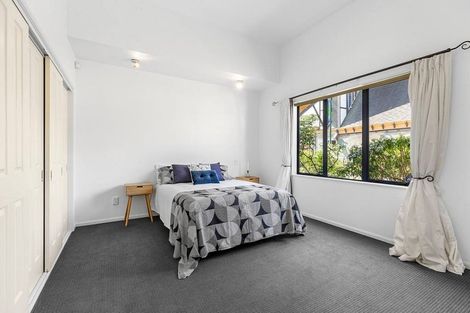 Photo of property in 4 Futuna Close, Karori, Wellington, 6012