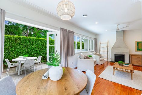 Photo of property in 1/27 Summer Street, Stanley Point, Auckland, 0624