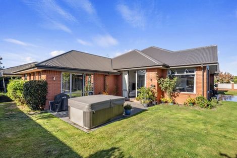 Photo of property in 24 Globe Bay Drive, Templeton, Christchurch, 8042