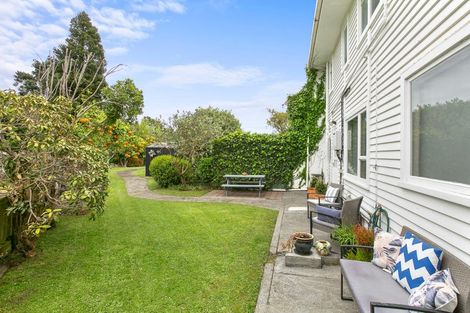 Photo of property in 1/92b South Road, Blagdon, New Plymouth, 4310