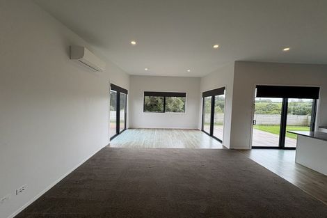 Photo of property in 115 Wairau Road, Oakura, 4314