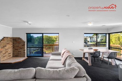 Photo of property in 59 Reynella Drive, Massey, Auckland, 0614