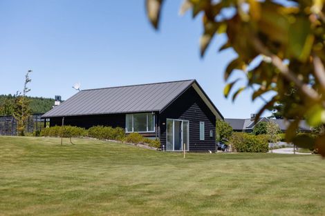 Photo of property in 38 Ridgecrest, Wanaka, 9305