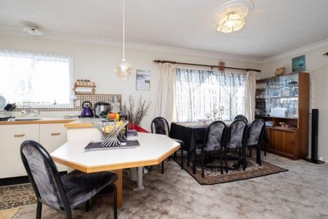 Photo of property in 8a Milmoe Street, Hawera, 4610