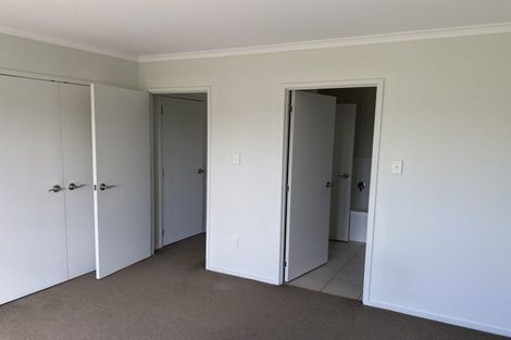 Photo of property in 54 Provence Esplanade, Te Atatu Peninsula, Auckland, 0610