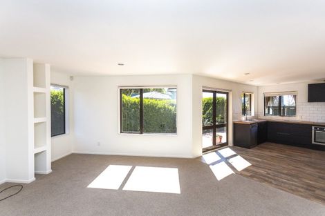 Photo of property in 51b Middleton Road, Upper Riccarton, Christchurch, 8041