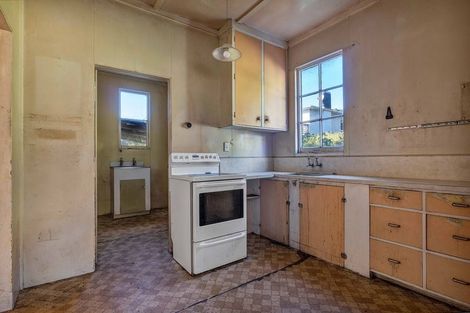 Photo of property in 24 Rimu Street, Strandon, New Plymouth, 4312