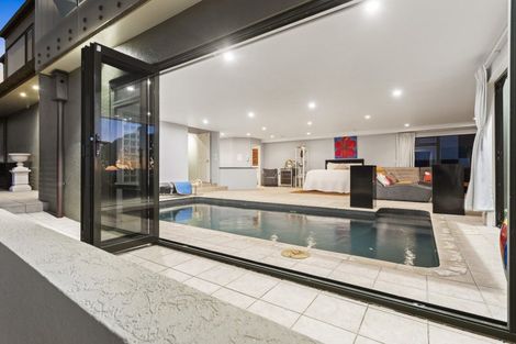 Photo of property in 14 The Parade, Bucklands Beach, Auckland, 2012