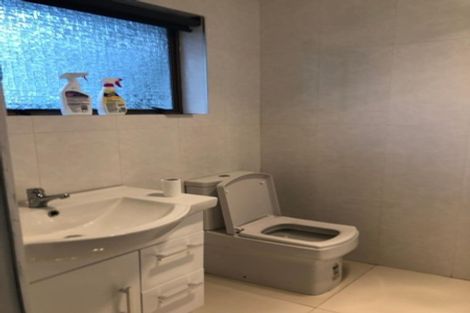 Photo of property in 6 Suwyn Place, Weymouth, Auckland, 2103