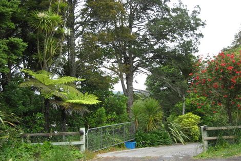 Photo of property in 94 Hinau Road, Waimauku, 0881