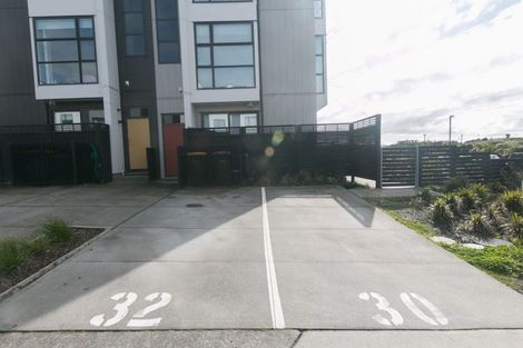 Photo of property in 32 Raranga Lane, Hobsonville, Auckland, 0616